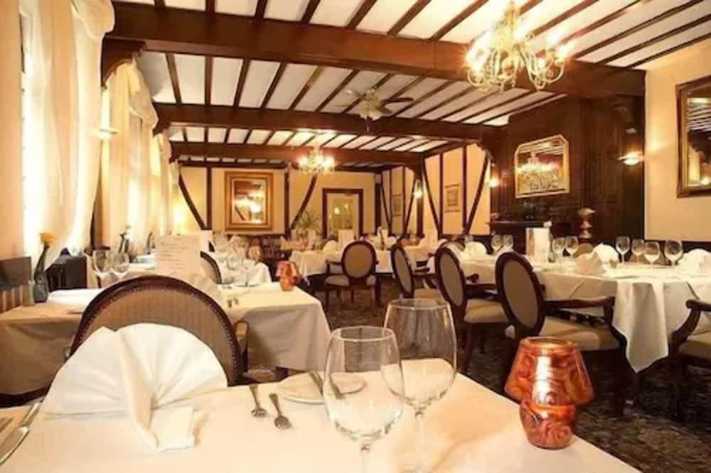 Crown & Cushion Hotel تشيبينغ نورتون المظهر الخارجي الصورة